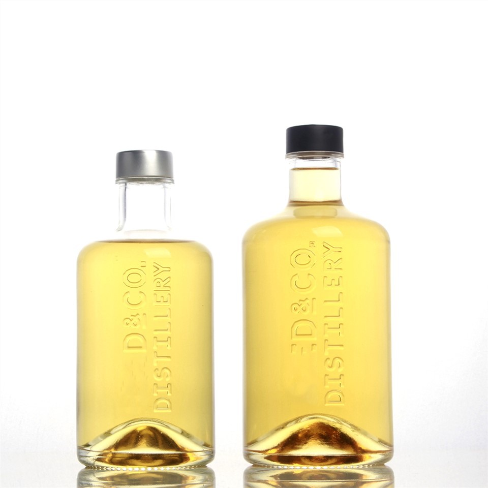 Bouteille en verre de vodka de 750 ml